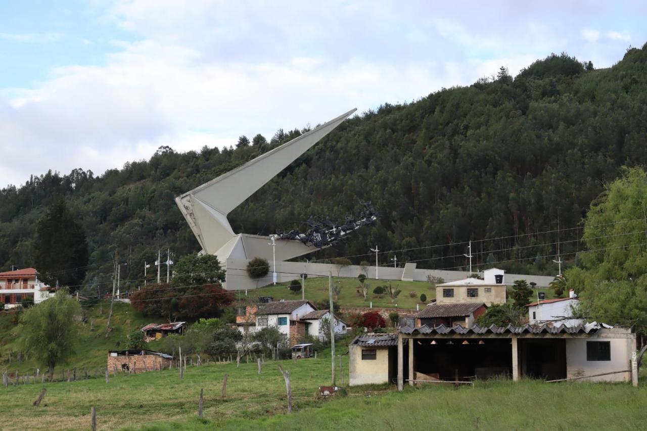 Hotel Lancers - Pantano De Vargas Paipa Boyaca Dış mekan fotoğraf